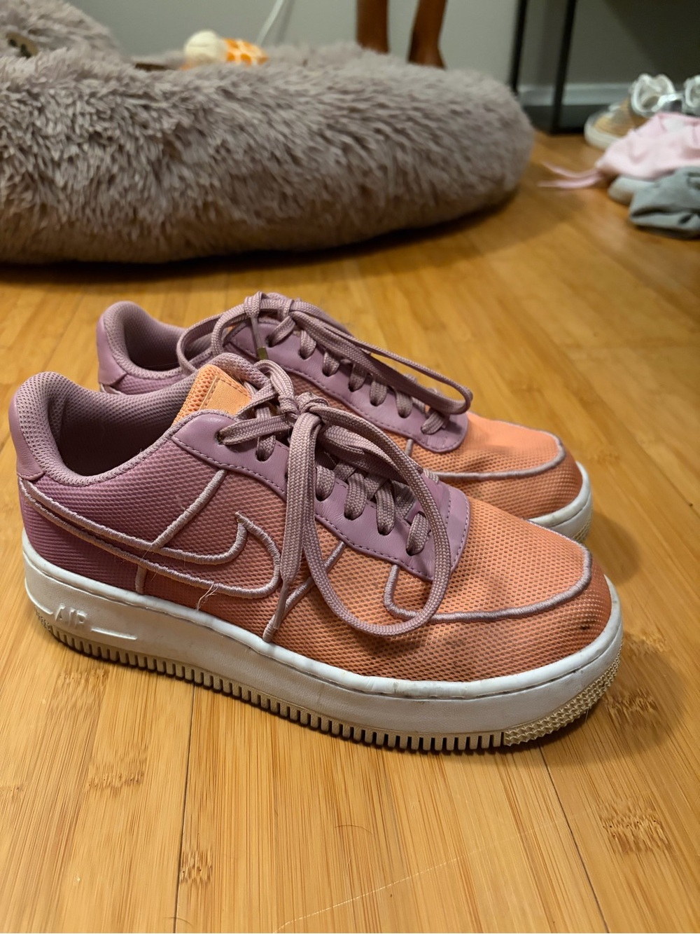 Nike Kids Peach and Mauve Low-Top Sneakers